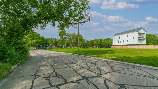 Friendswood null-story, null-bed 198 Quaker Drive-idx