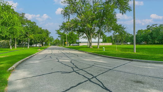 Friendswood null-story, null-bed 198 Quaker Drive-idx