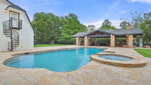 Friendswood 2-story, 4-bed 803 Mills Lane-idx