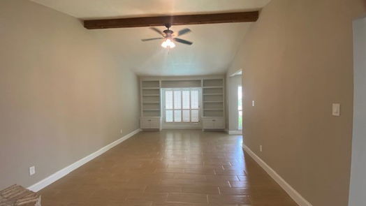 Friendswood 2-story, 4-bed 532 E Castle Harbour Drive-idx