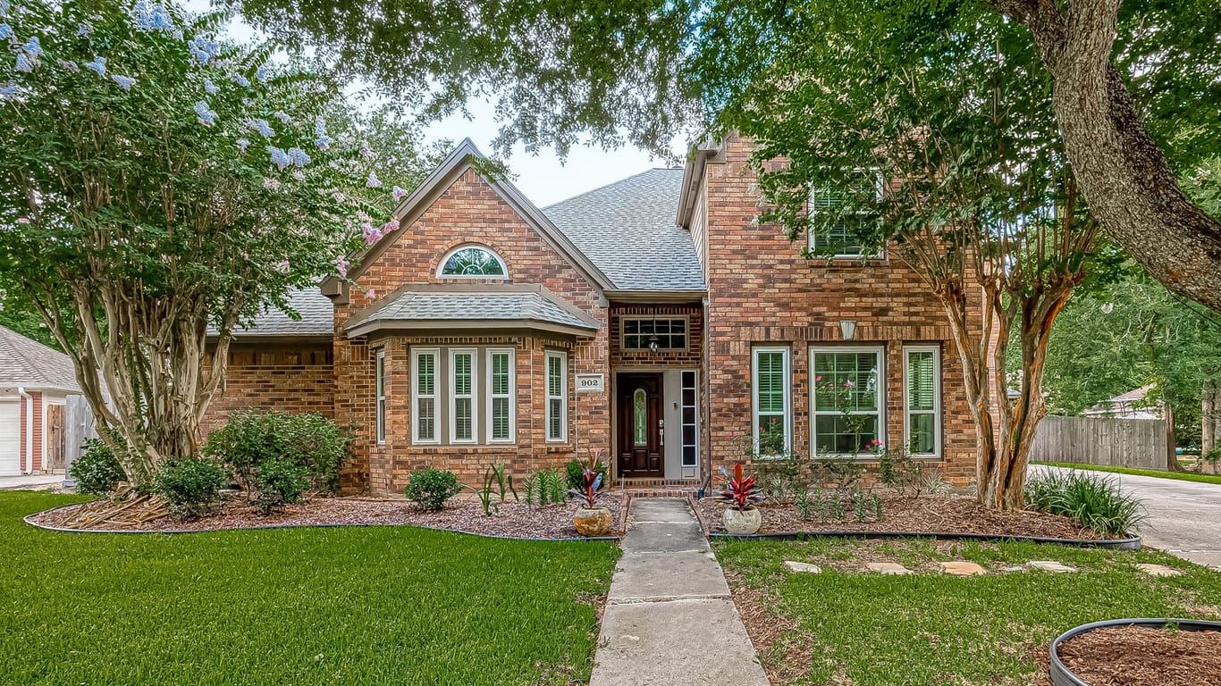 Friendswood 2-story, 4-bed 902 Middlecreek Street-idx