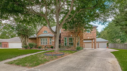 Friendswood 2-story, 4-bed 902 Middlecreek Street-idx