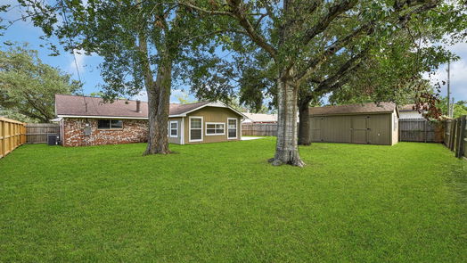 Friendswood 1-story, 3-bed 601 S Heather Lane-idx