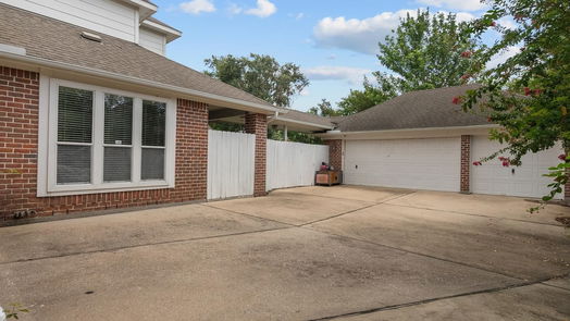 Friendswood 2-story, 4-bed 3430 Queensburg Lane-idx