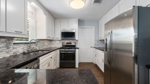 Friendswood 1-story, 3-bed 9 Earlham Drive-idx