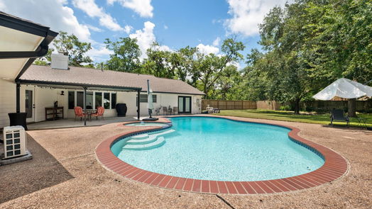 Friendswood 1-story, 3-bed 9 Earlham Drive-idx