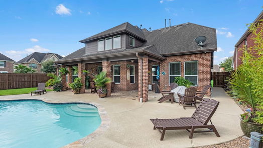 Friendswood 2-story, 5-bed 1102 Sydney Lane-idx