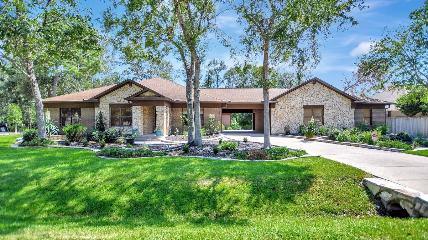 Friendswood 1-story, 4-bed 303 Scenic View-idx