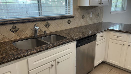 Friendswood 1-story, 3-bed 610 Tanglewood Drive-idx