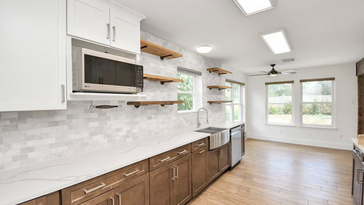 Friendswood 2-story, 4-bed 15810 Saint Lawrence Cove-idx