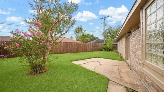 Friendswood 1-story, 3-bed 307 Dover Lane-idx