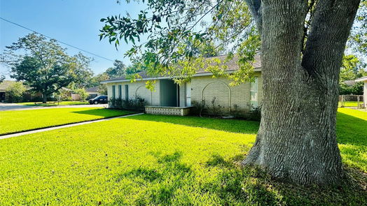 Friendswood 1-story, 3-bed 501 Kingsbury Lane-idx