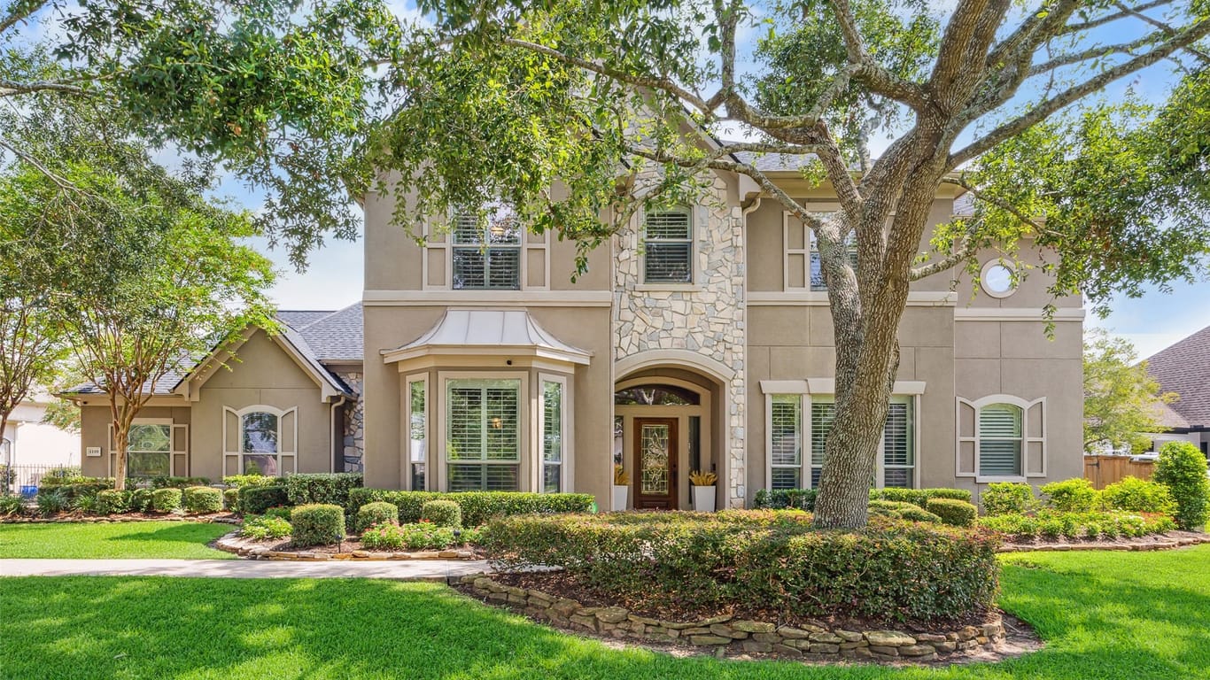 Friendswood 2-story, 4-bed 1109 Oak Park Lane-idx