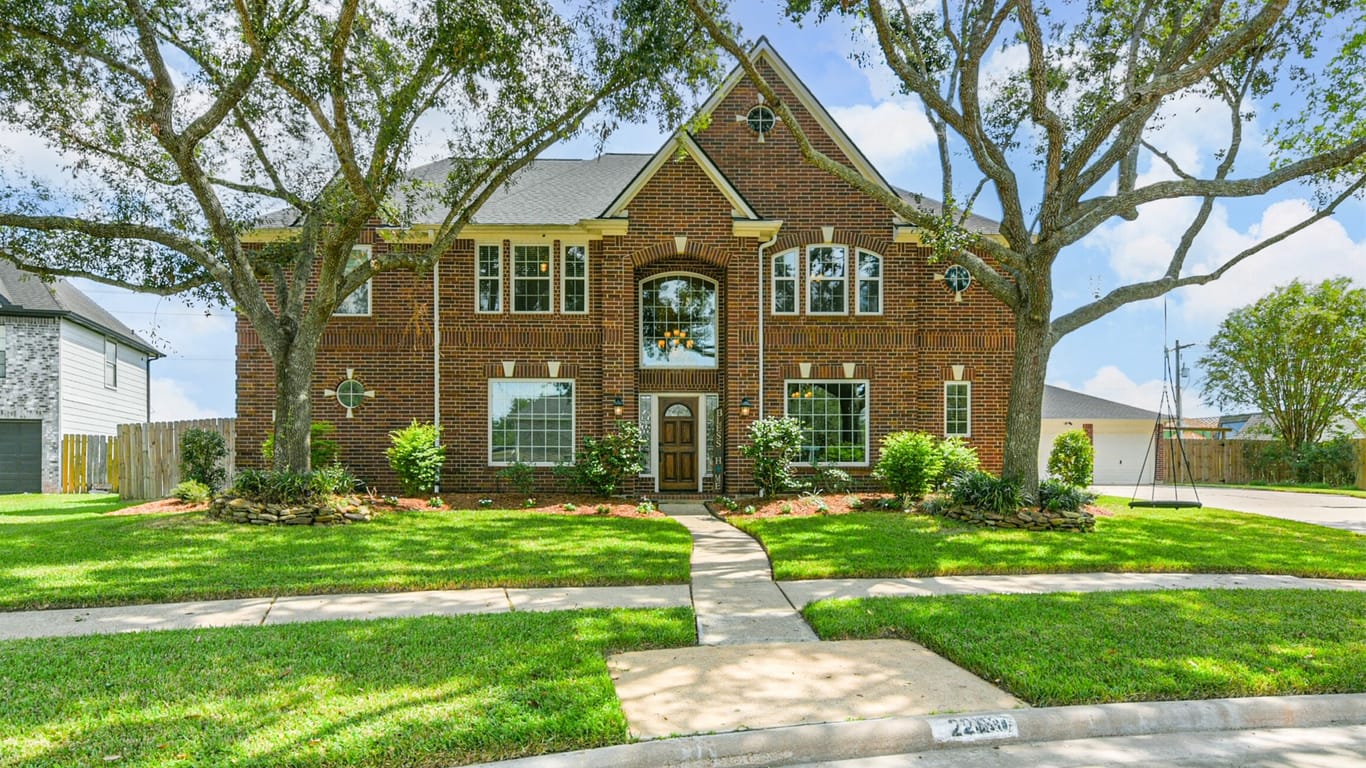 Friendswood 2-story, 5-bed 2010 Pebble Lane-idx