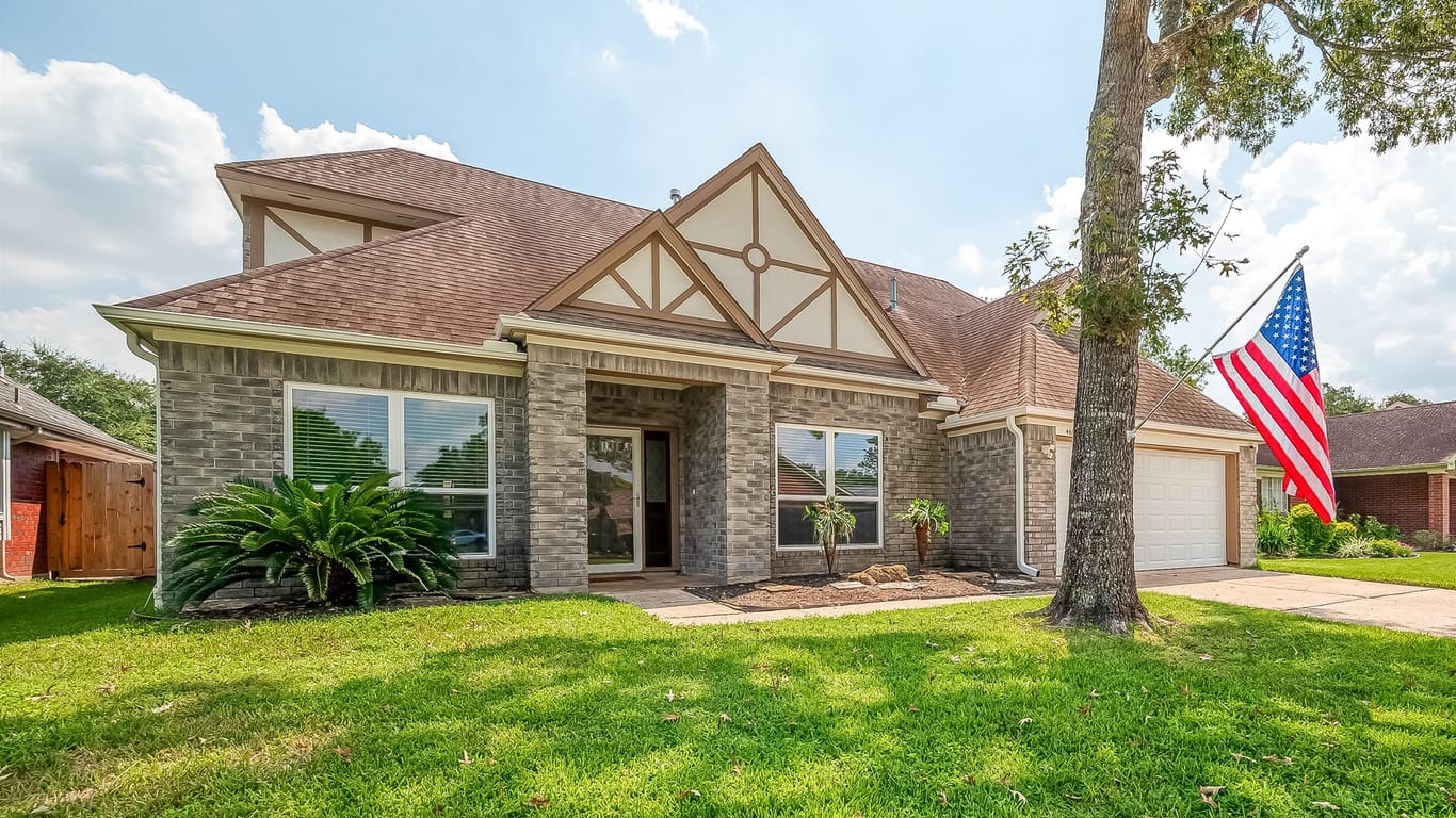 Friendswood null-story, 3-bed 4611 Five Knolls Drive-idx