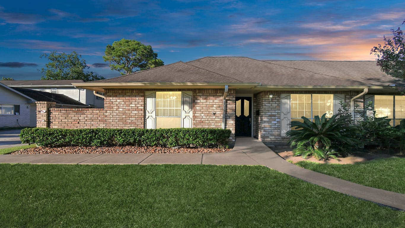 Friendswood 1-story, 2-bed 17122 Blackhawk Boulevard-idx