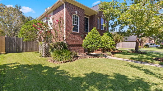 Friendswood 2-story, 4-bed 1505 Oak Hollow Drive-idx