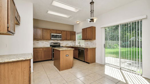 Friendswood 2-story, 3-bed 16126 Leigh Canyon Drive-idx