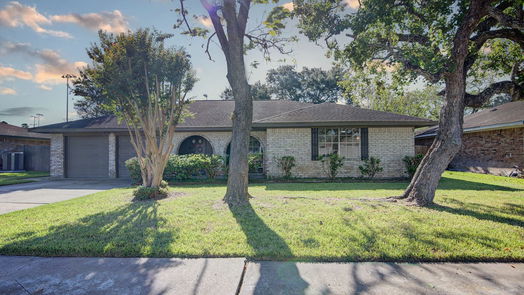 Friendswood 1-story, 3-bed 605 Mary Ann Drive-idx