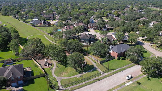 Friendswood 2-story, 4-bed 16010 Blue Mesa Ridge Drive-idx