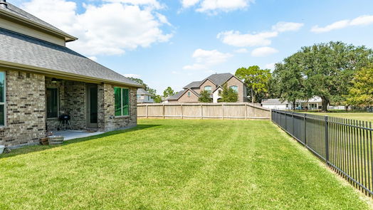 Friendswood 2-story, 4-bed 2518 Austin Trail-idx