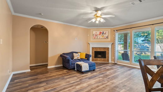 Friendswood 2-story, 4-bed 807 Mockingbird Lane-idx