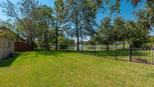 Friendswood 1-story, 4-bed 1914 Sandy Lake Drive-idx