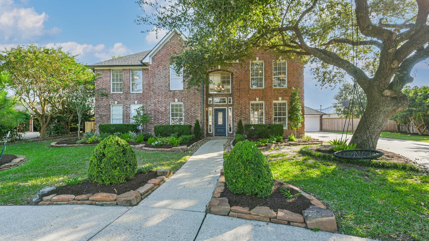 Friendswood 2-story, 5-bed 916 Laurelfield Drive-idx