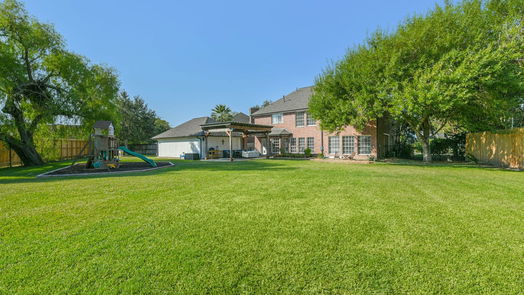 Friendswood 2-story, 5-bed 916 Laurelfield Drive-idx