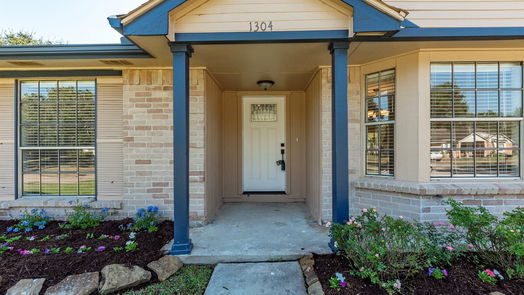 Friendswood 1-story, 3-bed 1304 Piney Woods Drive-idx