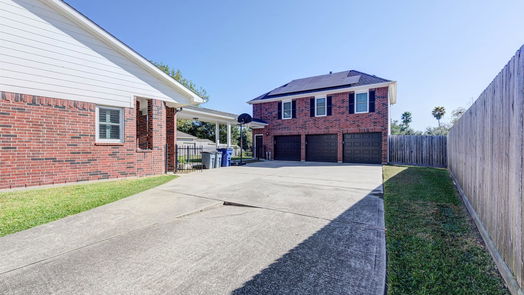 Friendswood 2-story, 6-bed 2007 Sandy Lake Drive-idx