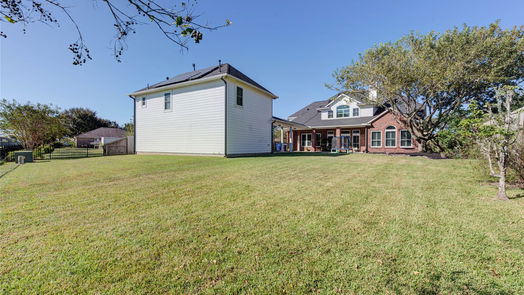 Friendswood 2-story, 6-bed 2007 Sandy Lake Drive-idx