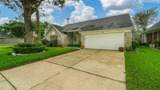 Friendswood 1-story, 4-bed 4603 Five Knolls Drive-idx