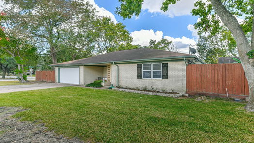 Friendswood null-story, 3-bed 109 E Shadowbend Avenue-idx