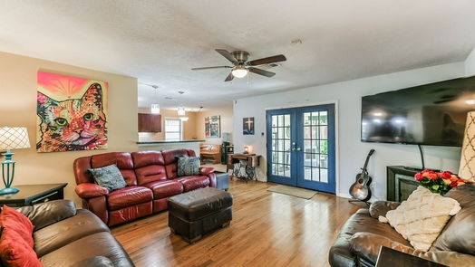 Friendswood null-story, 3-bed 109 E Shadowbend Avenue-idx