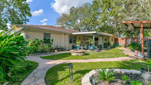 Friendswood null-story, 3-bed 109 E Shadowbend Avenue-idx