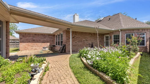 Friendswood null-story, 3-bed 1218 Eagle Lakes Drive-idx