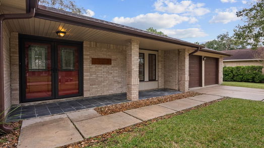 Friendswood null-story, 3-bed 1303 W Castlewood Avenue-idx