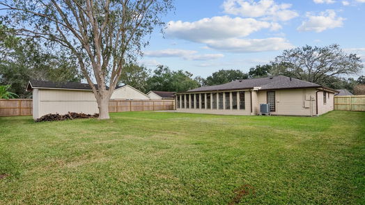 Friendswood null-story, 3-bed 1303 W Castlewood Avenue-idx