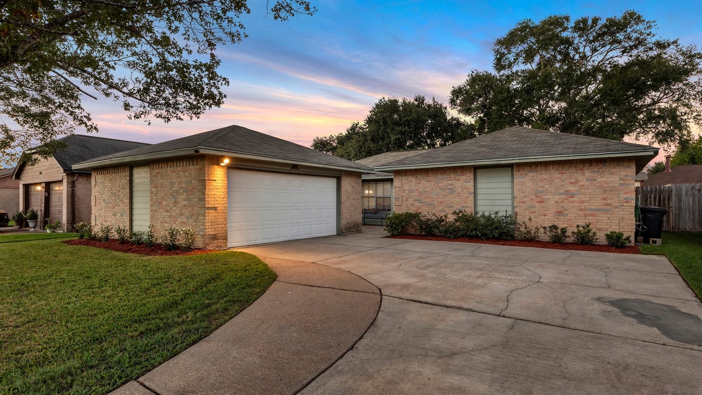 Friendswood null-story, 3-bed 17023 Stone Stile Drive-idx