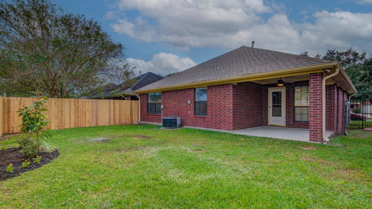 Friendswood null-story, 2-bed 213 Live Oak Lane-idx