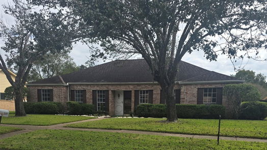 Friendswood 1-story, 3-bed 301 W Castle Harbour Drive-idx
