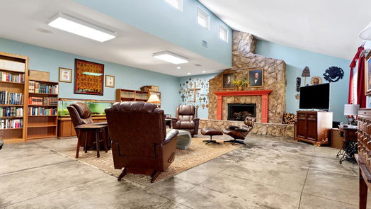 Friendswood null-story, 5-bed 2600 Ware Dairy Road-idx