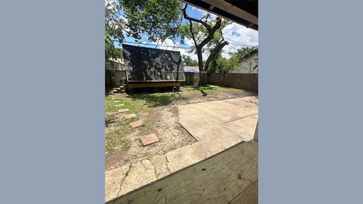 Houston 1-story, 3-bed 2102 1st Street-idx