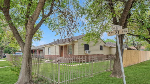 Houston 1-story, 5-bed 2111 3rd Street-idx