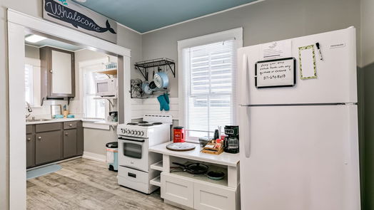 Galveston 2-story, 2-bed 816 34th Street-idx