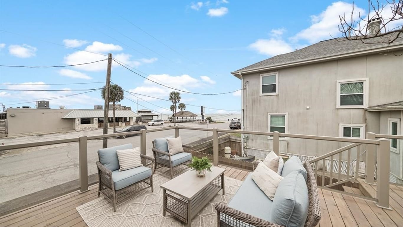 Galveston 2-story, 1-bed 1515 13th Street-idx