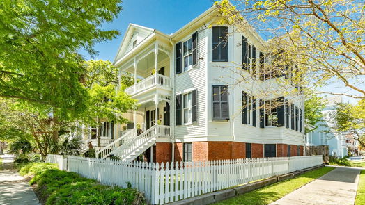 Galveston 2-story, 4-bed 1702 Sealy Street-idx