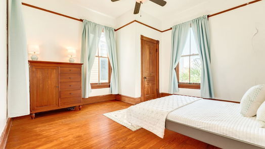 Galveston 2-story, 4-bed 1702 Sealy Street-idx