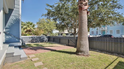 Galveston 2-story, 5-bed 2422 Avenue M-idx